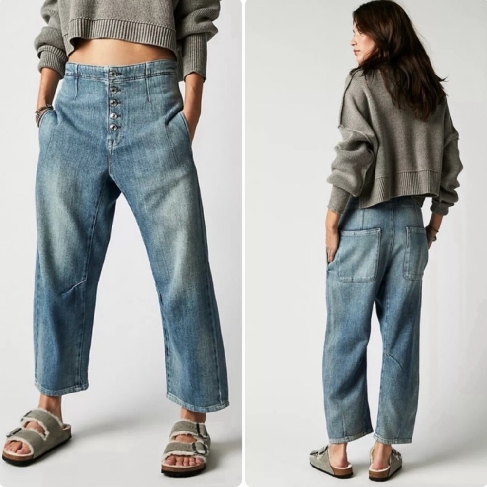 Free People “Osaka” Mid-Rise Barrel Light Wash Button Front Ankle Jeans